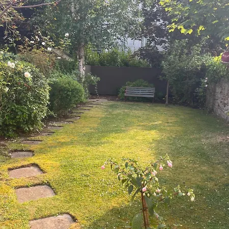 Fashionable Chic Townhouse In D4 *